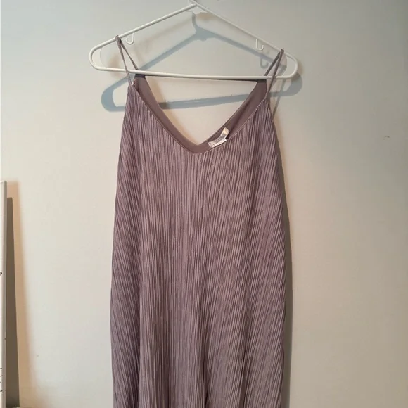 Streetwear Society Lavender Dress - Picture 3 of 3